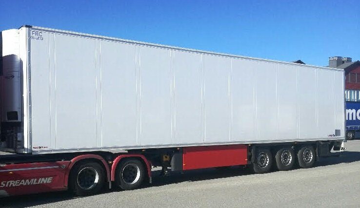 Truck with salmon worth €128,000 stolen