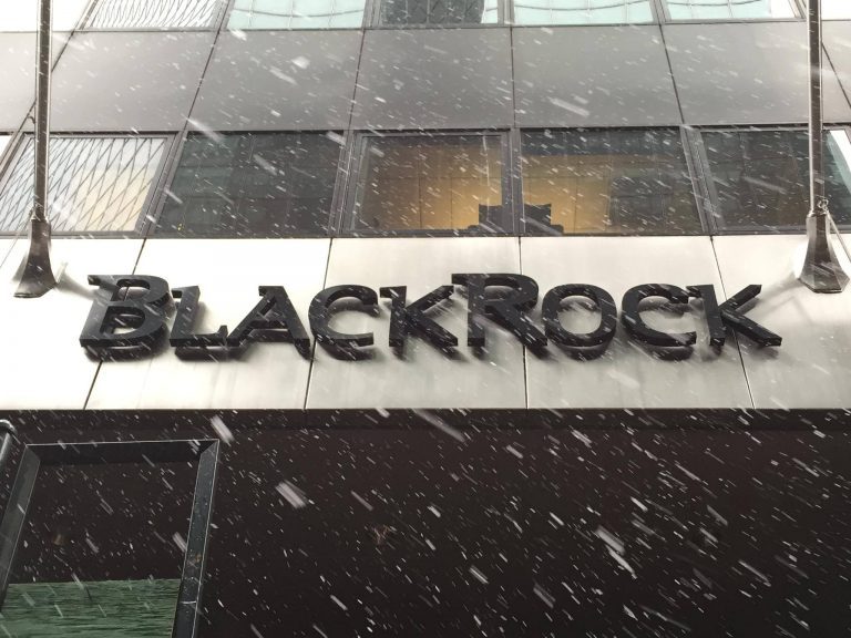 Disclosure of significant shareholding: BlackRock purchasing shares in Marine Harvest