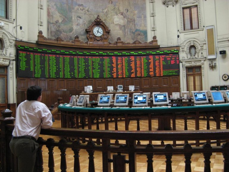 Salmon worth USD1.8bn listed on the Santiago Stock Exchange