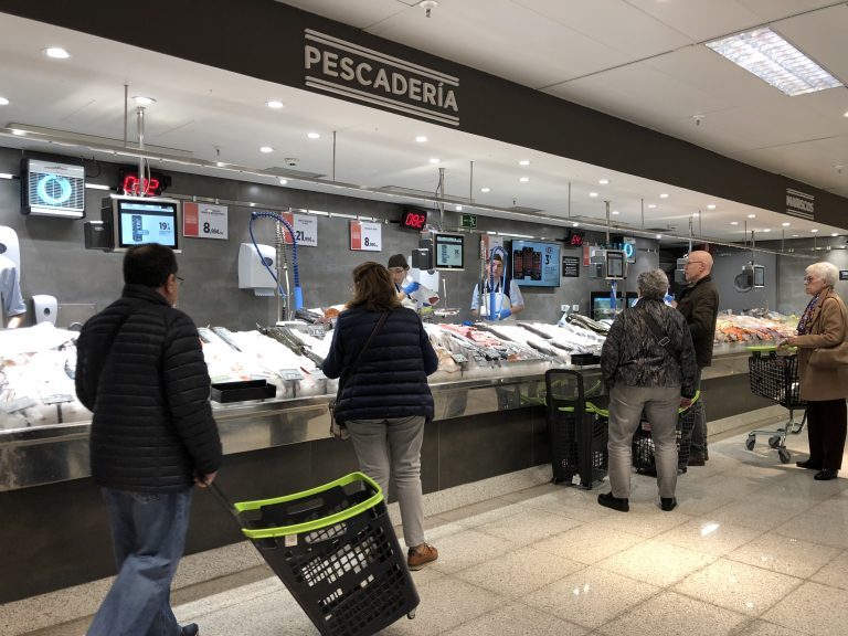Falling retail prices spur demand