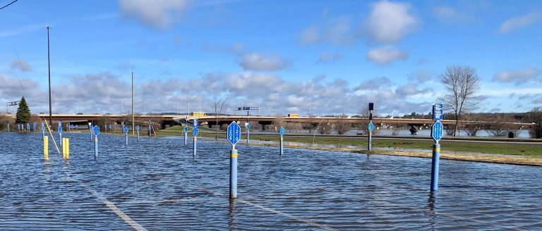 Cooke Aquaculture offers boats to flood-hit Fredericton