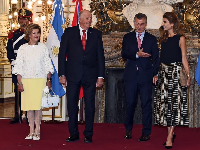 Norwegian royals trigger Argentine salmon-farming deal