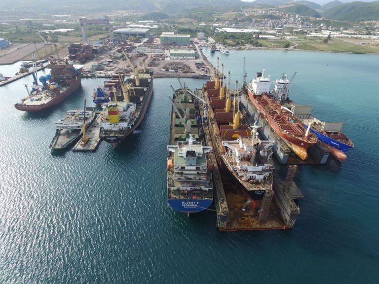 Bank issues warning to foreign companies with ship building contracts in Turkey