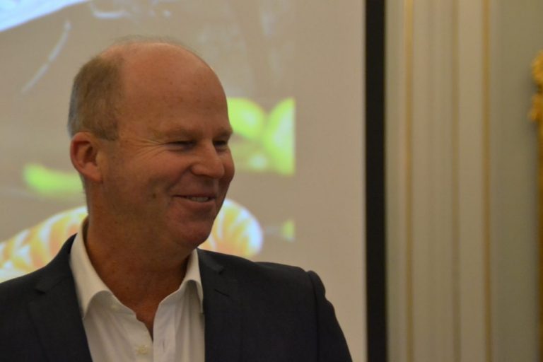 Former CEO, Leif Inge Nordhammer, now owns € 105 million worth of shares in SalMar