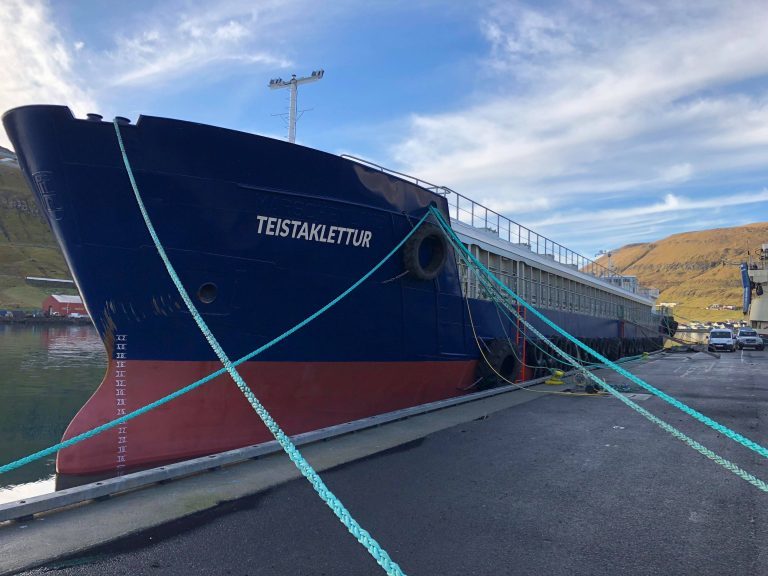 Large feed barge for exposed site delivered to Bakkafrost