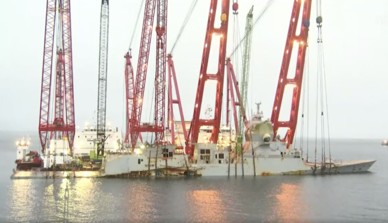Weather problems delaying KNM “Helge Ingstad” salvage operation