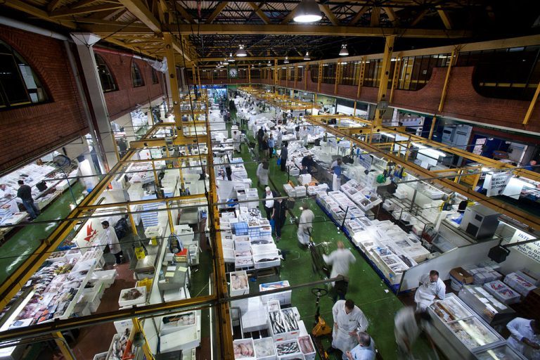 Billingsgate Fish Market traders close as customers not observing social distancing