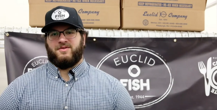 Who is the family run company suing Norwegian salmon farmers in the US?