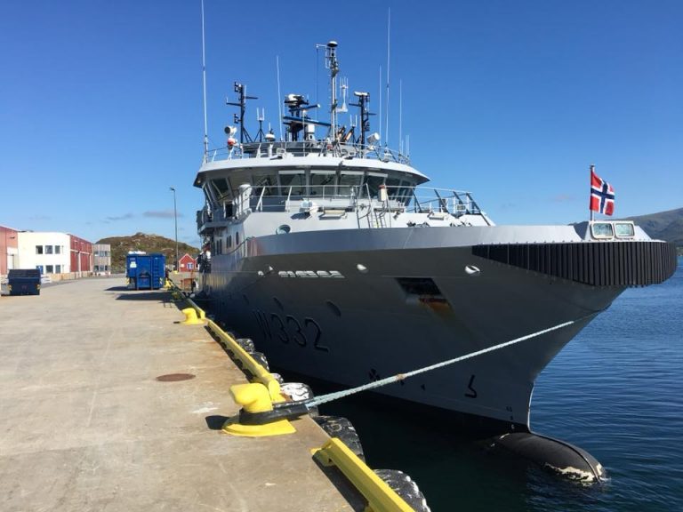 Coast Guard vessel helps fight algae attack
