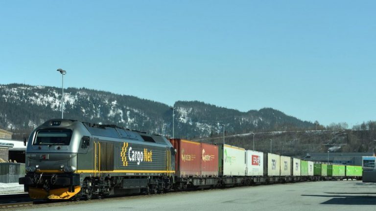 First ever rail transport of salmon from Norway to China may happen in 2019