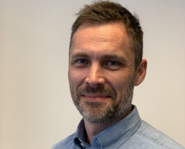 Smir lands major deal with unnamed producer