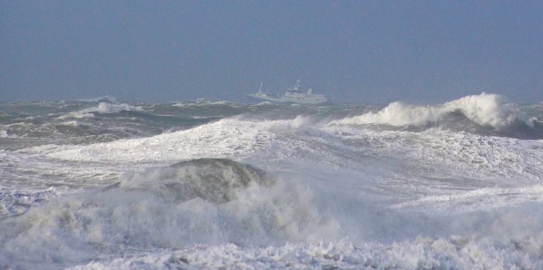 Storm and rough sea stops “Norwegian Gannet” from coming back from Scotland