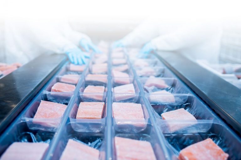 Chilean salmon processor warned by US authorities