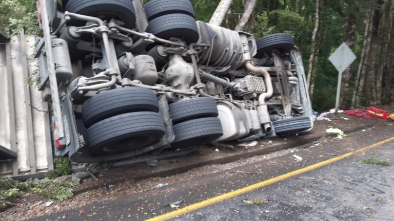 Salmon truck driver killed in crash with wife and three-year-old daughter on board