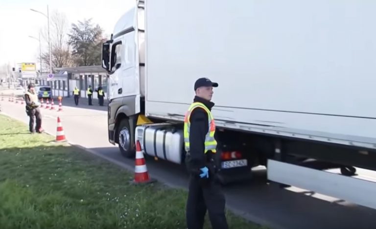 Long waiting lines caused by European border control
