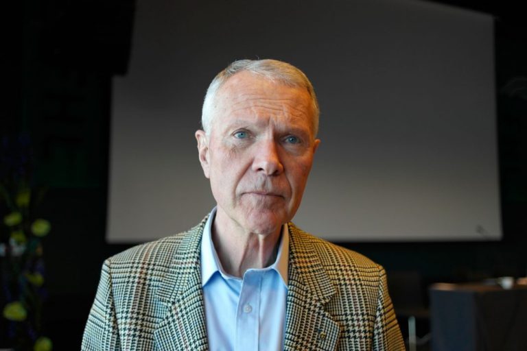 Former Mowi chairman on salmon farming in the open ocean: “It should have long since been clarified by the authorities”