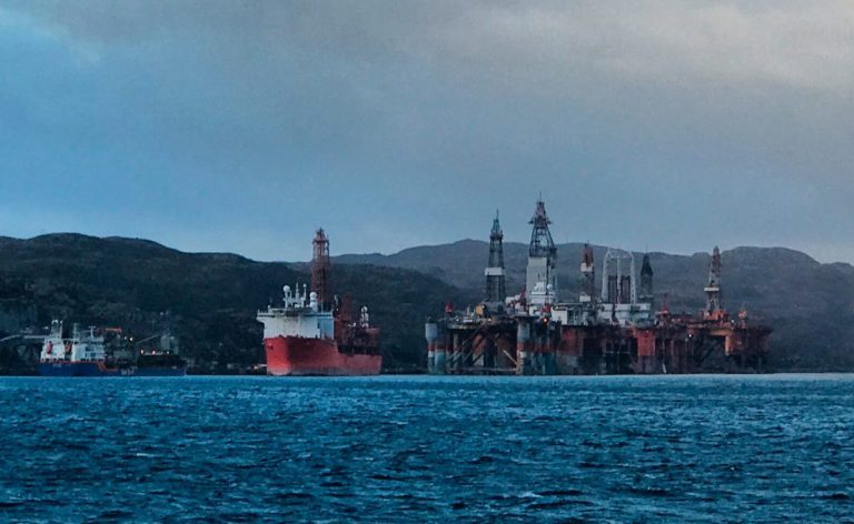 Construction of land-based salmon farms is booming, but what did we learn from the oil rig bubble?
