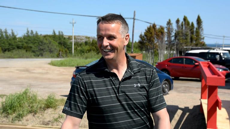 Minister eyes up major salmon farming expansion in Atlantic Canada