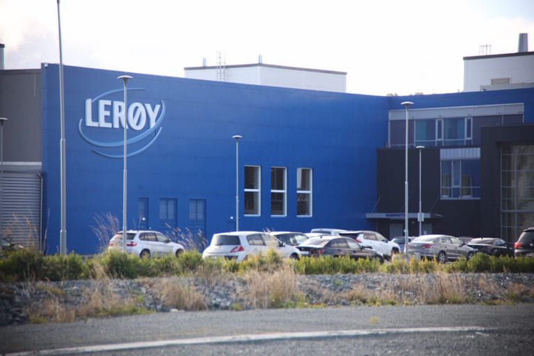 Lerøy in negotiations to develop full-scale land-based salmon farm. Aiming for 8-10,000 tonnes