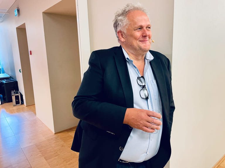 Gåsø to block SalMar’s acquisition plan. NRS share price plummets