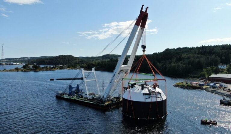 Fish Globe hit by AGD: 250,000 smolts at risk