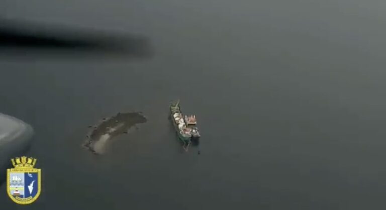First footage of the stranded cargo ship “Isla Tautil” in Patagonia