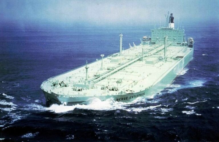 War profits from shipping smolt and feed to Russia follow the Norwegian shipping tradition