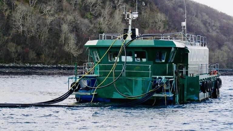 Efforts to amend Canada’s standards for aquaculture barges underway