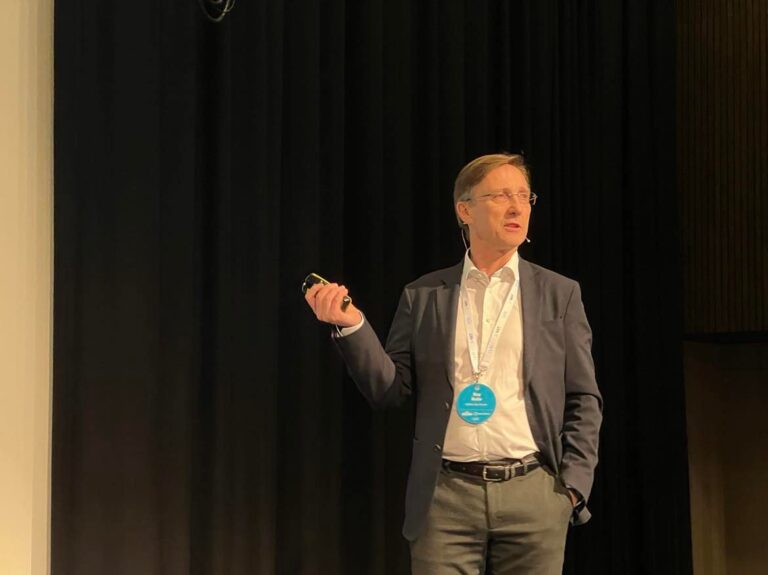 SalMar Aker Ocean buys Arctic Offshore Farming