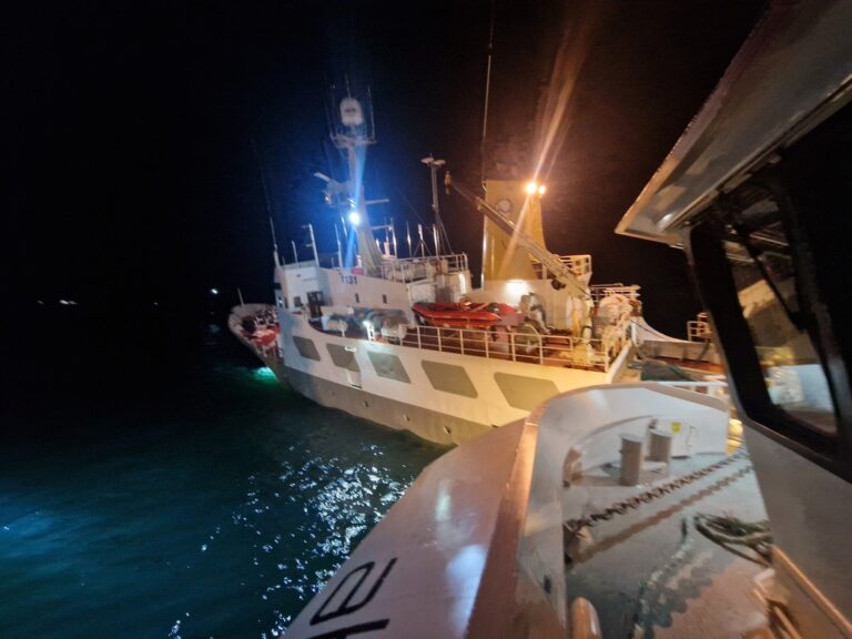 Research vessel runs aground in Iceland’s Westfjords