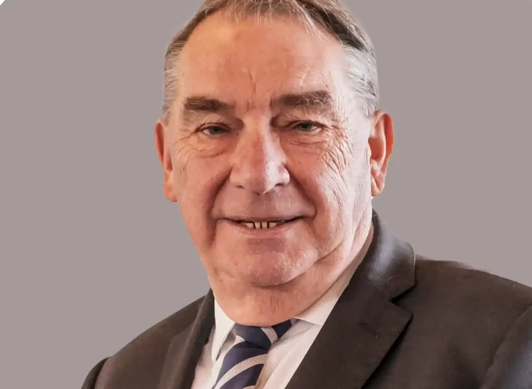 Former CEO quits board after more than thirty years