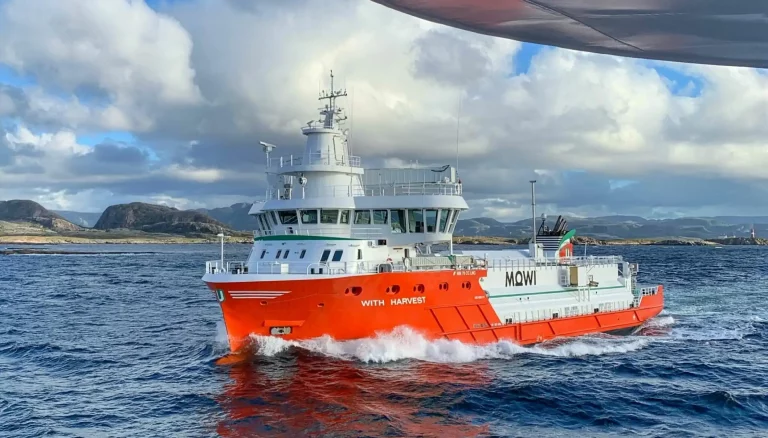 Worker’s arm crushed in incident aboard feed boat