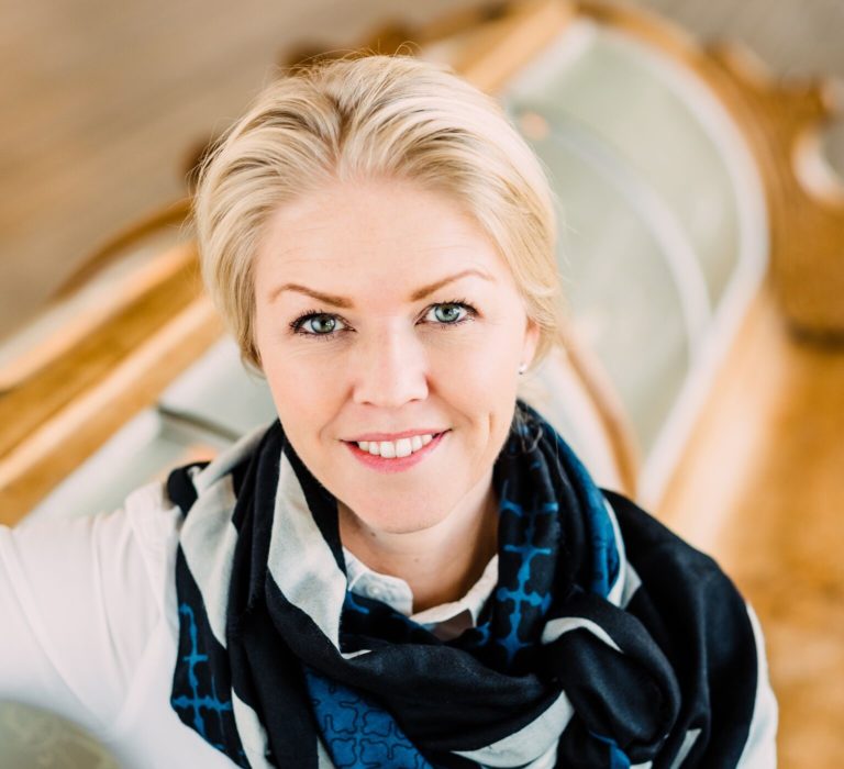 NES signs deal to deliver containerized battery package to live fish carrier