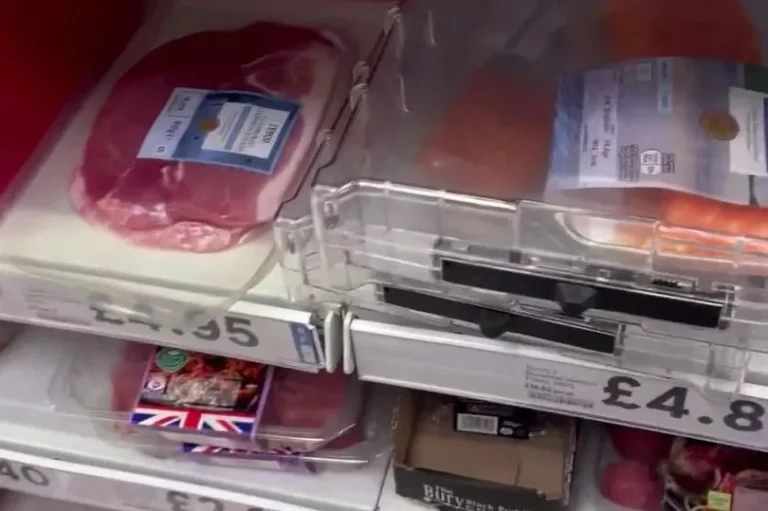 ‘I guess there’s been salmon stealers’: Video of anti-theft measures in supermarket goes viral