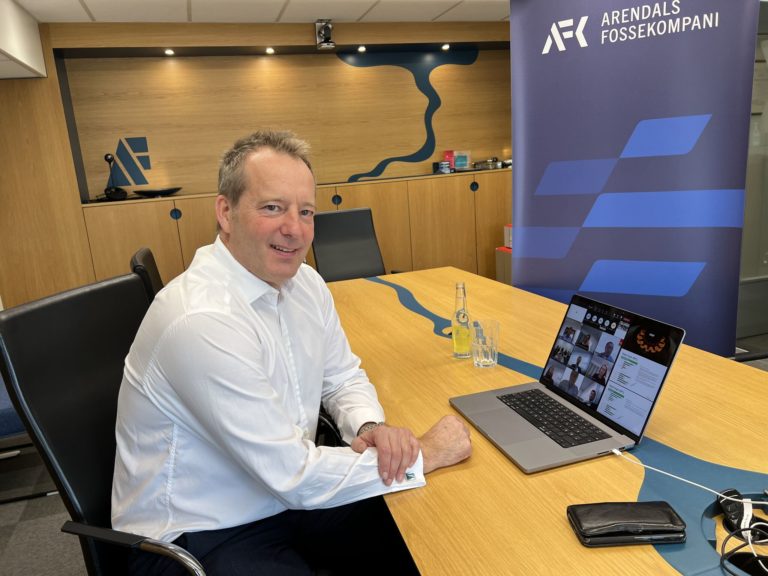 Chairman in shock exit at salmon giant Mowi