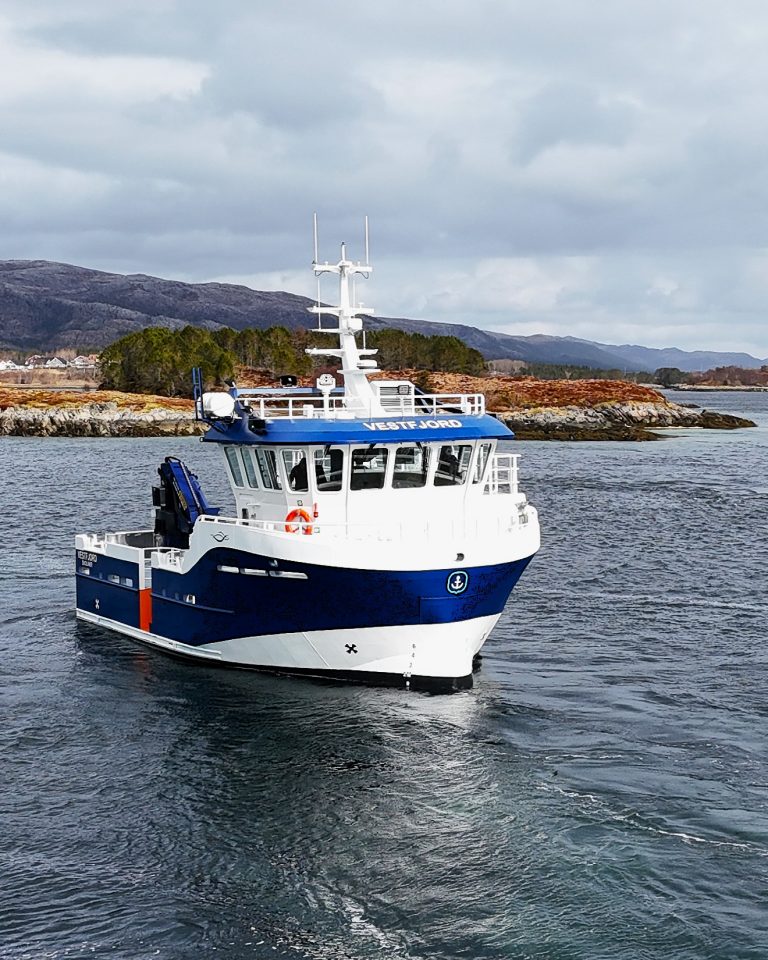 Moen Marin delivers hybrid workboat to Ellingsen Seafood