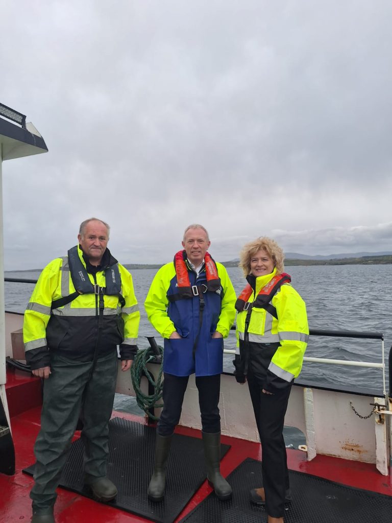 Minister meets Irish aquaculture leaders to discuss licensing delays