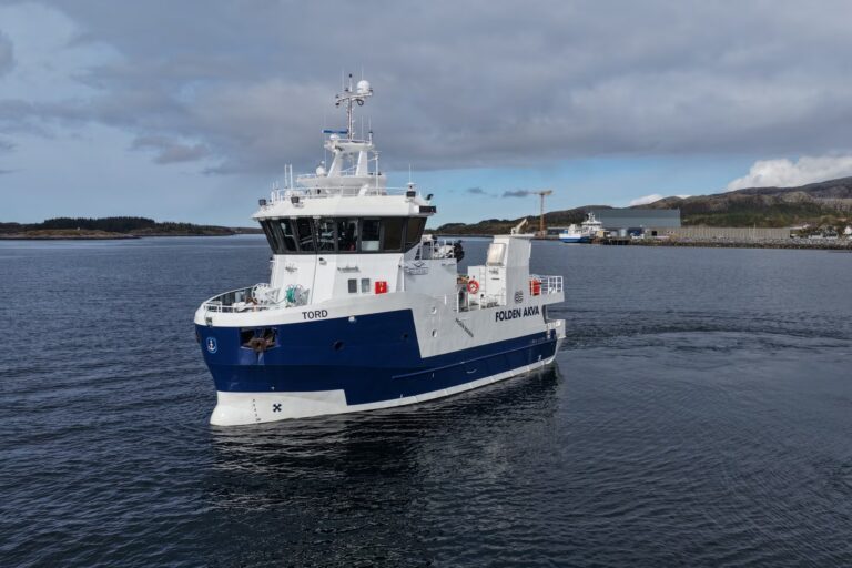Folden Akva: takes delivery of multipurpose vessel