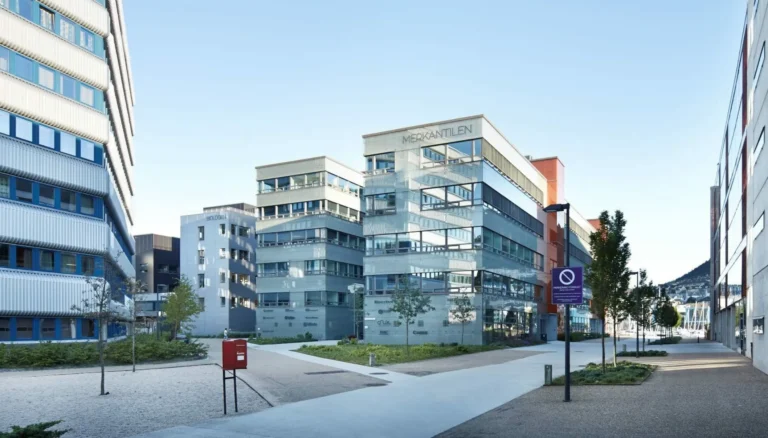 Mowi: to relocate Bergen office to major aquaculture cluster